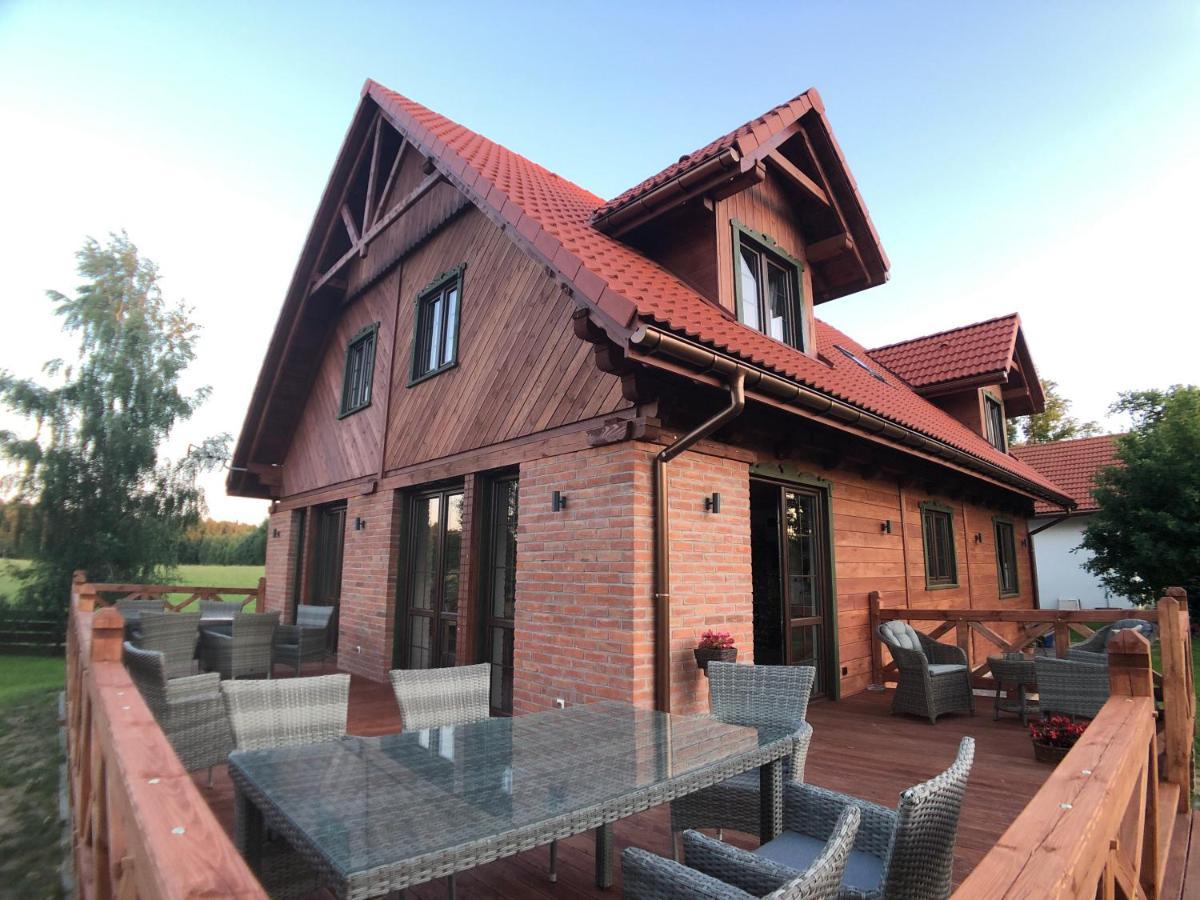 Wypoczynek Pod Lipami Acomodação com café da manhã Ruciane-Nida Exterior foto