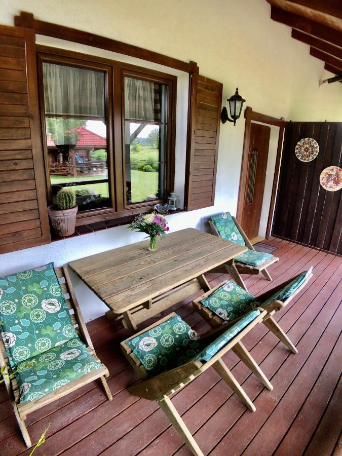 Wypoczynek Pod Lipami Acomodação com café da manhã Ruciane-Nida Exterior foto
